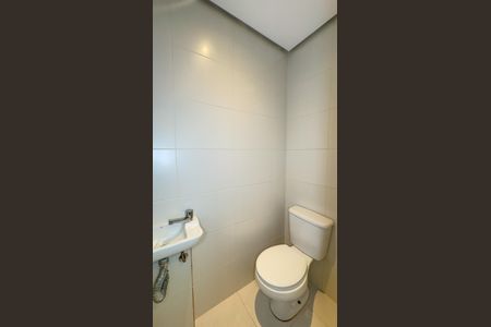 Apartamento para alugar com 175m², 3 quartos e 3 vagas Apartamento para alugar com 175m², 3 quartos e 3 vagasBanheiro de serviço