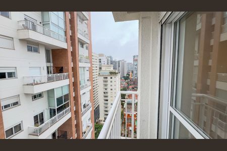 Apartamento para alugar com 175m², 3 quartos e 3 vagas Apartamento para alugar com 175m², 3 quartos e 3 vagasVista da Suíte