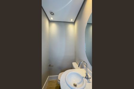 Apartamento para alugar com 175m², 3 quartos e 3 vagas Apartamento para alugar com 175m², 3 quartos e 3 vagasLavabo
