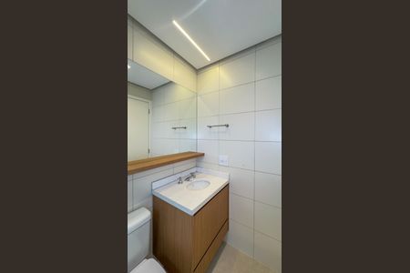 Apartamento para alugar com 175m², 3 quartos e 3 vagas Apartamento para alugar com 175m², 3 quartos e 3 vagasBanheiro da Suíte 2