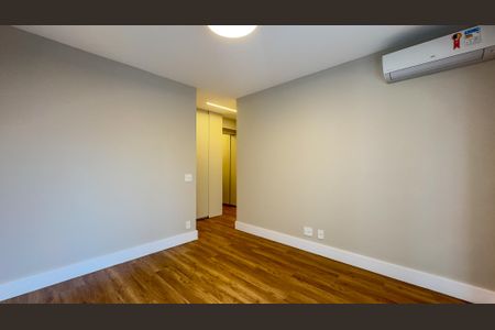 Apartamento para alugar com 175m², 3 quartos e 3 vagas Apartamento para alugar com 175m², 3 quartos e 3 vagasQuarto Suíte