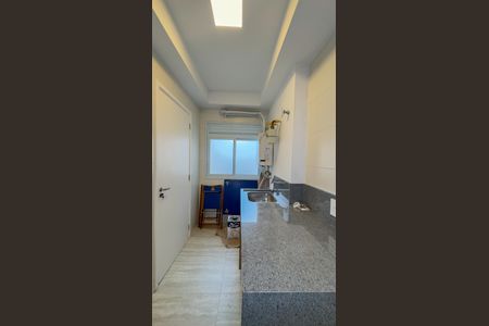 Apartamento para alugar com 175m², 3 quartos e 3 vagas Apartamento para alugar com 175m², 3 quartos e 3 vagasCozinha e Área de Serviço