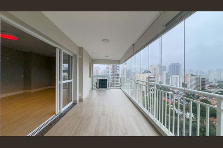Apartamento para alugar com 175m², 3 quartos e 3 vagas Apartamento para alugar com 175m², 3 quartos e 3 vagassacasa