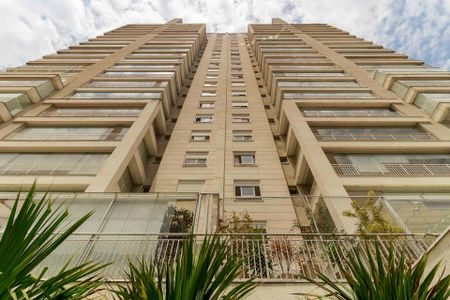 Apartamento para alugar com 175m², 3 quartos e 3 vagas Apartamento para alugar com 175m², 3 quartos e 3 vagasFachada