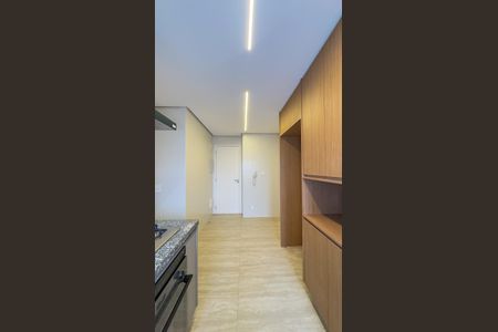 Apartamento para alugar com 175m², 3 quartos e 3 vagas Apartamento para alugar com 175m², 3 quartos e 3 vagasCozinha e Área de Serviço