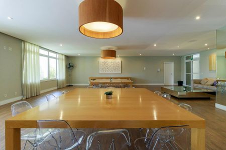 Apartamento para alugar com 175m², 3 quartos e 3 vagas Apartamento para alugar com 175m², 3 quartos e 3 vagasSalão de Festas