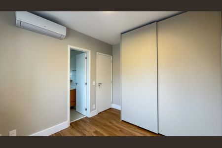 Apartamento para alugar com 175m², 3 quartos e 3 vagas Apartamento para alugar com 175m², 3 quartos e 3 vagasQuarto 2 - Suíte