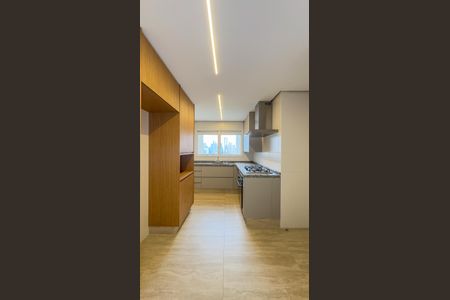 Apartamento para alugar com 175m², 3 quartos e 3 vagas Apartamento para alugar com 175m², 3 quartos e 3 vagasCozinha e Área de Serviço