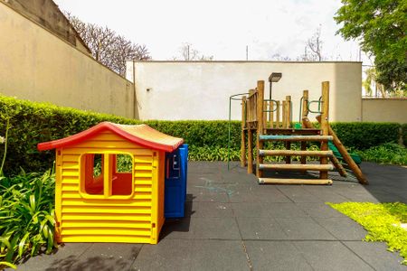 Apartamento para alugar com 175m², 3 quartos e 3 vagas Apartamento para alugar com 175m², 3 quartos e 3 vagasPlayground