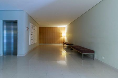 Apartamento para alugar com 175m², 3 quartos e 3 vagas Apartamento para alugar com 175m², 3 quartos e 3 vagasÁrea comum