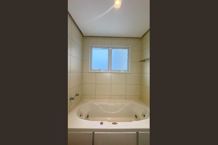Apartamento para alugar com 175m², 3 quartos e 3 vagas Apartamento para alugar com 175m², 3 quartos e 3 vagasBanheiro da Suíte 1