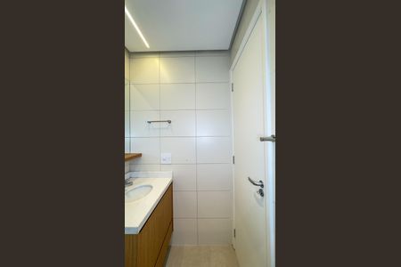 Apartamento para alugar com 175m², 3 quartos e 3 vagas Apartamento para alugar com 175m², 3 quartos e 3 vagasBanheiro da Suíte 2
