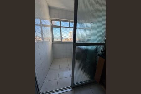 Apartamento à venda com 55m², 2 quartos e 1 vaga Apartamento à venda com 55m², 2 quartos e 1 vagaBanheiro