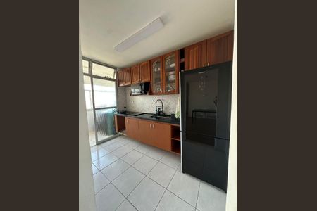 Apartamento à venda com 55m², 2 quartos e 1 vaga Apartamento à venda com 55m², 2 quartos e 1 vagaCozinha