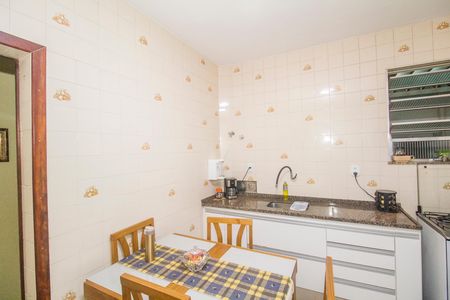 Apartamento para alugar com 78m², 2 quartos e 2 vagas Apartamento para alugar com 78m², 2 quartos e 2 vagasCozinha e Área de Serviço