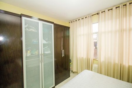 Quarto 1 de apartamento para alugar com 2 quartos, 78m² em Rocha Miranda, Rio de Janeiro