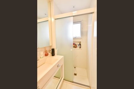 Apartamento para alugar com 111m², 3 quartos e 3 vagas Apartamento para alugar com 111m², 3 quartos e 3 vagasBanheiro da suíte 2