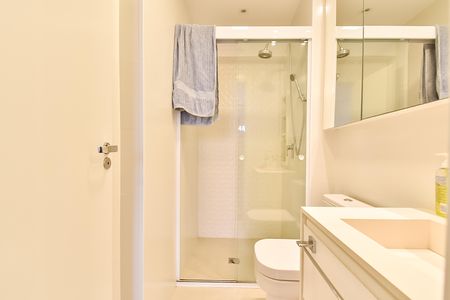 Apartamento para alugar com 111m², 3 quartos e 3 vagas Apartamento para alugar com 111m², 3 quartos e 3 vagasBanheiro da suíte 3
