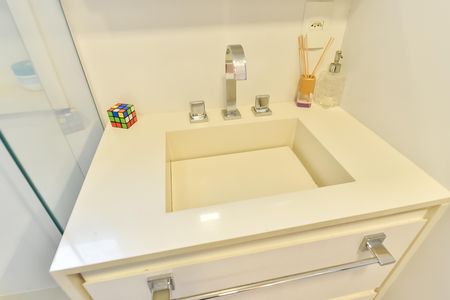 Apartamento para alugar com 111m², 3 quartos e 3 vagas Apartamento para alugar com 111m², 3 quartos e 3 vagasBanheiro da suíte 1