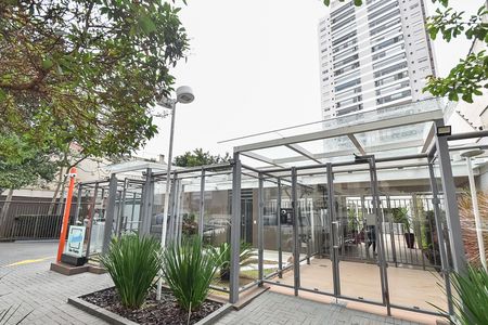 Apartamento para alugar com 111m², 3 quartos e 3 vagas Apartamento para alugar com 111m², 3 quartos e 3 vagasFachada