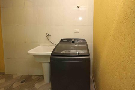 Casa de condomínio para alugar com 68m², 2 quartos e 1 vaga Casa de condomínio para alugar com 68m², 2 quartos e 1 vagaÁrea de Serviço