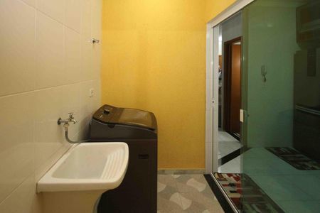 Casa de condomínio para alugar com 68m², 2 quartos e 1 vaga Casa de condomínio para alugar com 68m², 2 quartos e 1 vagaÁrea de Serviço