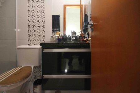 Casa de condomínio para alugar com 68m², 2 quartos e 1 vaga Casa de condomínio para alugar com 68m², 2 quartos e 1 vagaBanheiro Social