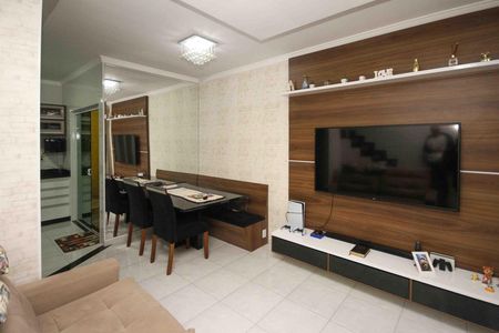 Casa de condomínio para alugar com 68m², 2 quartos e 1 vaga Casa de condomínio para alugar com 68m², 2 quartos e 1 vagaSala
