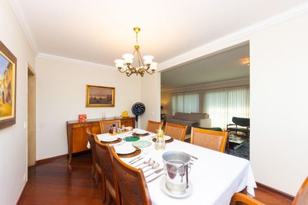 Apartamento à venda com 326m², 3 quartos e 3 vagas