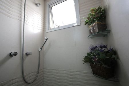 Apartamento para alugar com 75m², 2 quartos e 2 vagas Apartamento para alugar com 75m², 2 quartos e 2 vagasBanheiro