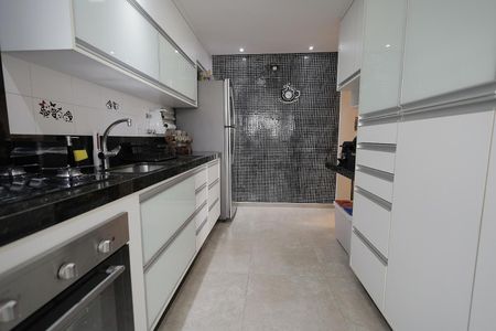 Apartamento para alugar com 75m², 2 quartos e 2 vagas Apartamento para alugar com 75m², 2 quartos e 2 vagasCozinha