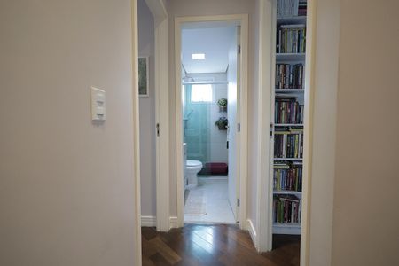 Apartamento para alugar com 75m², 2 quartos e 2 vagas Apartamento para alugar com 75m², 2 quartos e 2 vagasCorredor