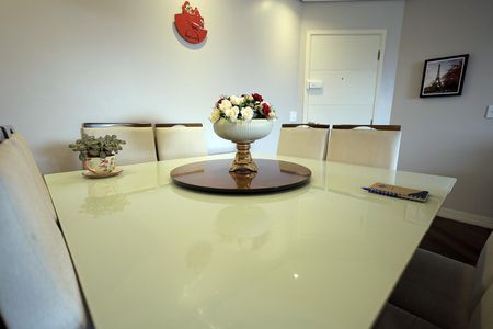 Apartamento para alugar com 75m², 2 quartos e 2 vagas Apartamento para alugar com 75m², 2 quartos e 2 vagasSala de Jantar