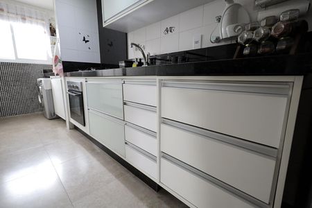 Apartamento para alugar com 75m², 2 quartos e 2 vagas Apartamento para alugar com 75m², 2 quartos e 2 vagasCozinha