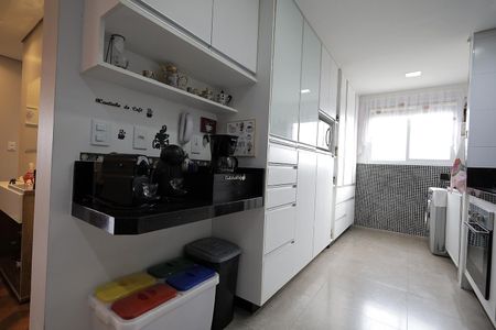 Apartamento para alugar com 75m², 2 quartos e 2 vagas Apartamento para alugar com 75m², 2 quartos e 2 vagasCozinha