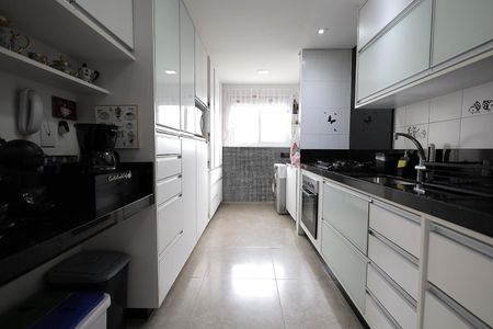 Apartamento para alugar com 75m², 2 quartos e 2 vagas Apartamento para alugar com 75m², 2 quartos e 2 vagasCozinha