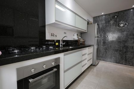 Apartamento para alugar com 75m², 2 quartos e 2 vagas Apartamento para alugar com 75m², 2 quartos e 2 vagasCozinha
