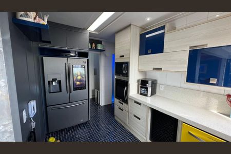 Apartamento para alugar com 3 quartos, 224m² em Vila Santo Estevão, São Paulo