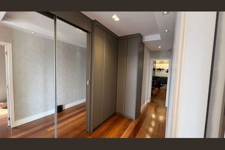 Apartamento para alugar com 3 quartos, 224m² em Vila Santo Estevão, São Paulo