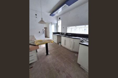 Casa para alugar com 360m², 3 quartos e 4 vagas
