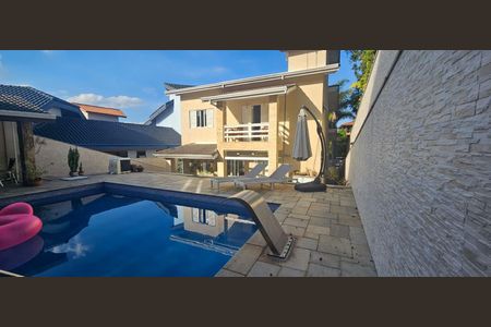 Casa para alugar com 4 quartos, 300m² em Morada dos Pinheiros (Aldeia da Serra), Barueri