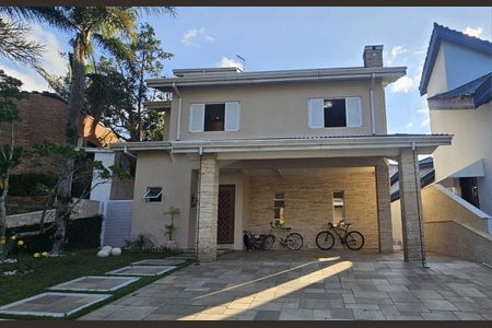 Casa para alugar com 4 quartos, 300m² em Morada dos Pinheiros (Aldeia da Serra), Barueri