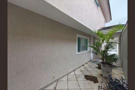 Casa de condomínio para alugar com 300m², 5 quartos e 2 vagas