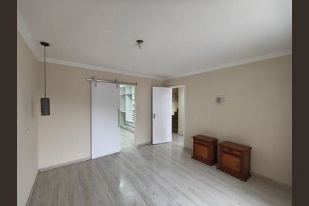 Casa de condomínio para alugar com 300m², 5 quartos e 2 vagas