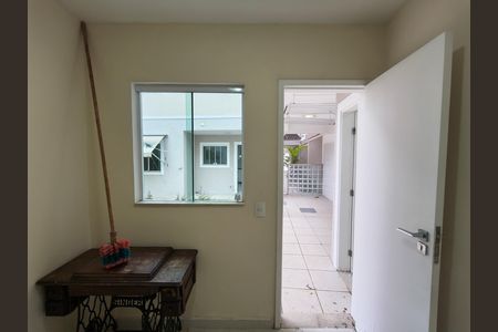 Casa de condomínio para alugar com 300m², 5 quartos e 2 vagas