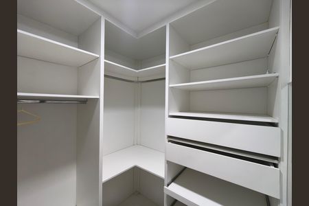 Casa de condomínio para alugar com 300m², 5 quartos e 2 vagas
