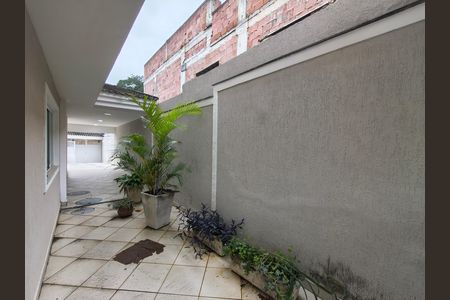 Casa de condomínio para alugar com 300m², 5 quartos e 2 vagas