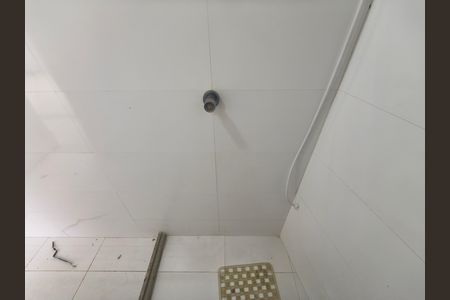 Casa de condomínio para alugar com 300m², 5 quartos e 2 vagas