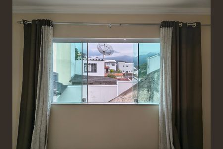 Casa de condomínio para alugar com 300m², 5 quartos e 2 vagas