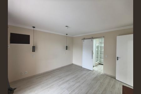 Casa de condomínio para alugar com 300m², 5 quartos e 2 vagas
